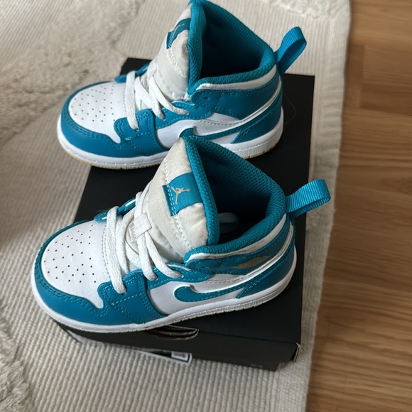 Jordan 1 mid Aquatone / celestial gold white 7c - Picture 3 of 6